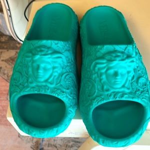 New without tags size 10